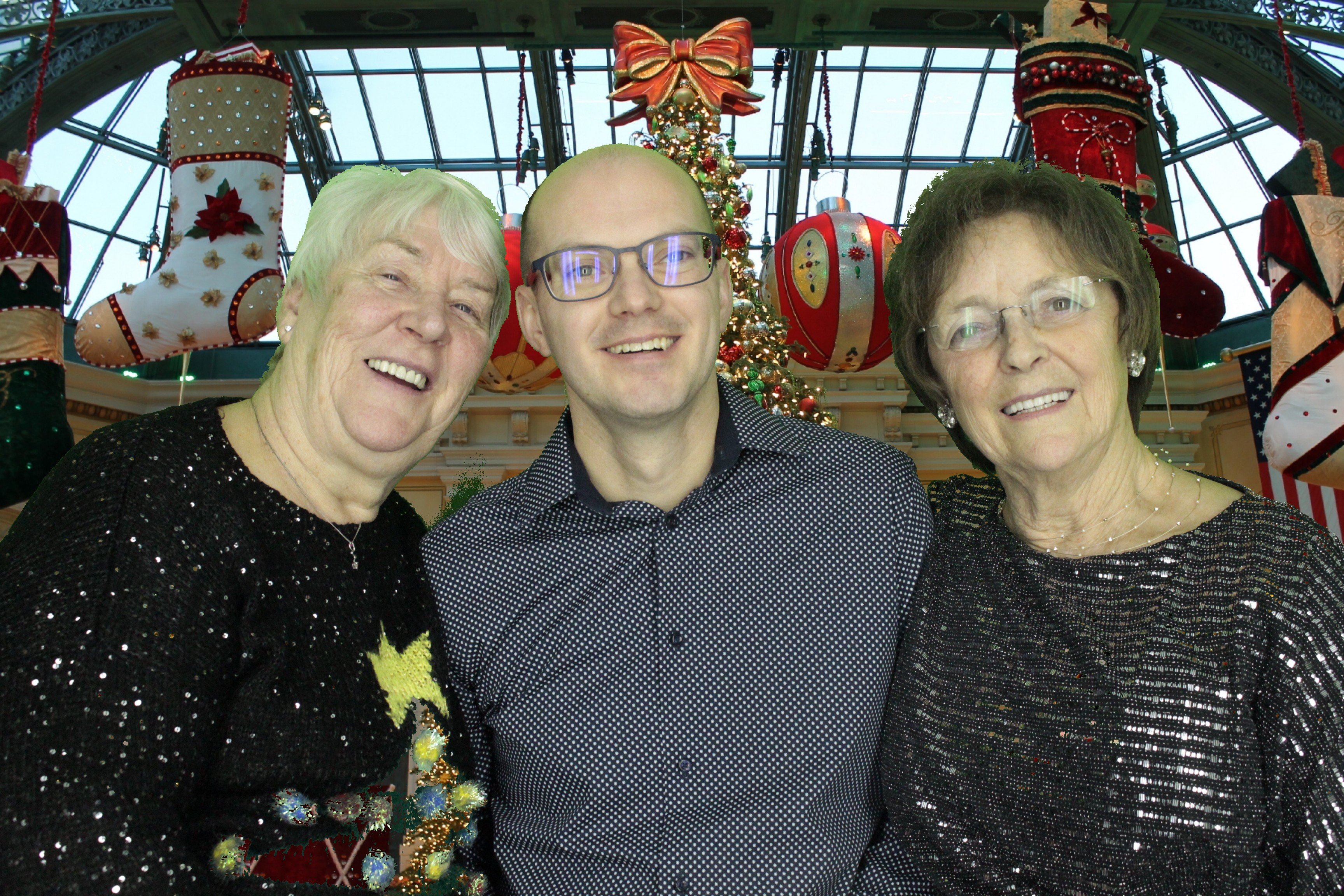 Waitrose Christmas Party 2019 | View more photos from the event at gallery.myphotoboothexperience.co.uk/u/MyPhotoBoothExperienceLtd/Waitrose-Christmas-Party-2019